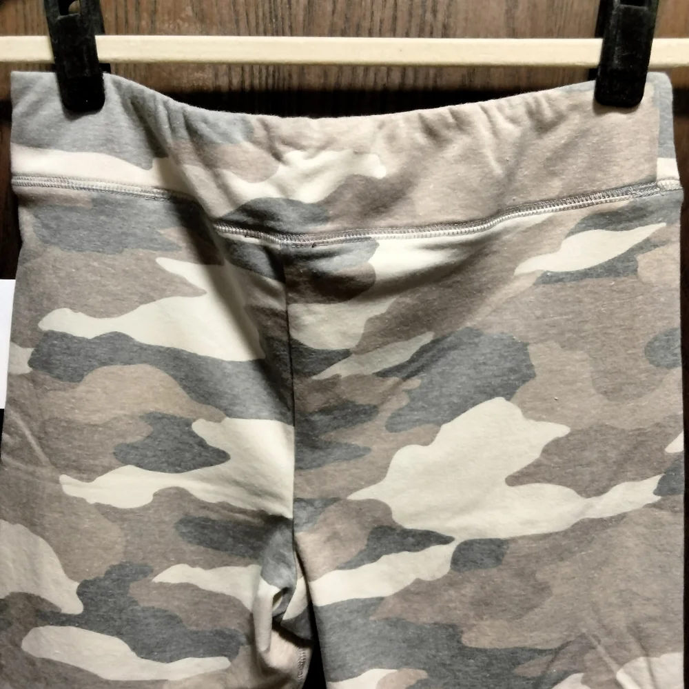 NWT Girl's Freshman Army Print Bike Shorts